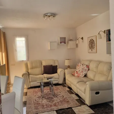 Cozy, Comfotable 호스텔 푸엔히롤라